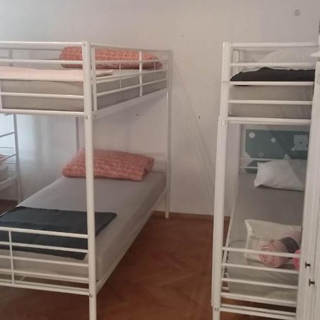 דירות ספליט Gest House Roberto מראה חיצוני תמונה